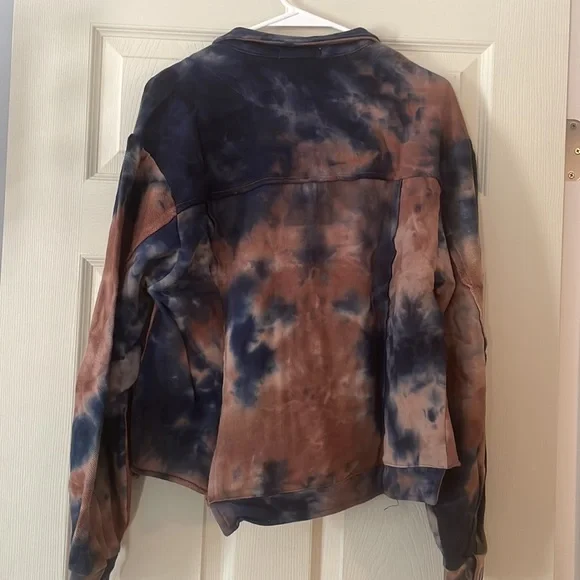 Jacket - Picture 3 of 4